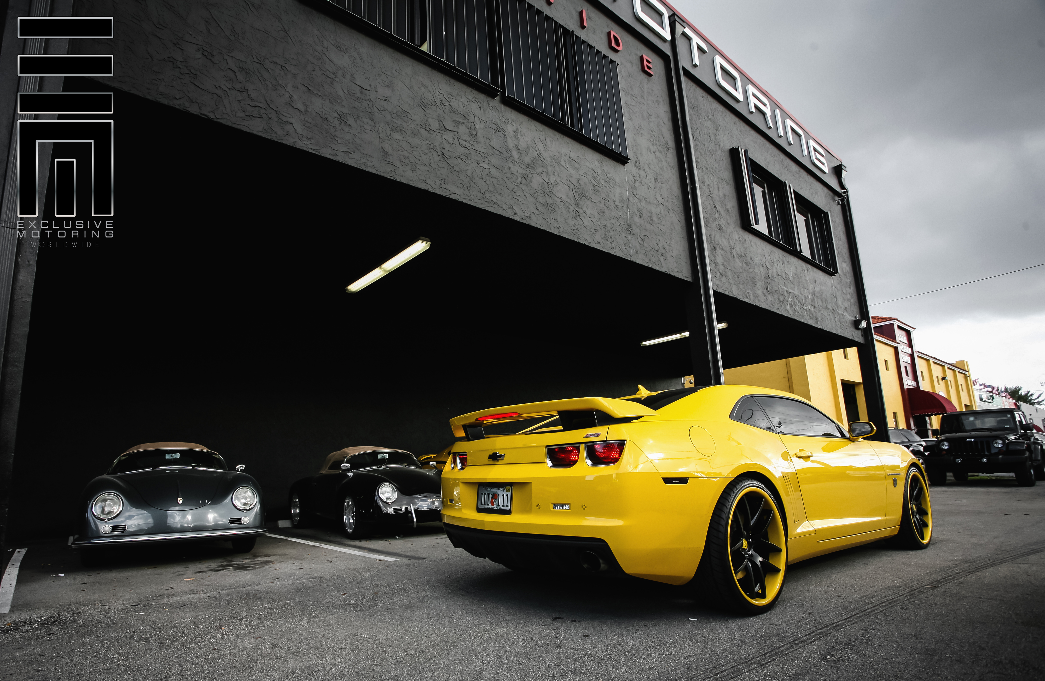 Giovanna Monza Custom Paint on Chevrolet Camaro SS